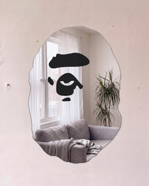 Monkey Head Mirror – eye-level close-up